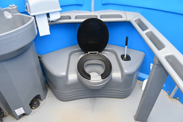 Portable Toilet Options We Offer in Alamosa East, CO